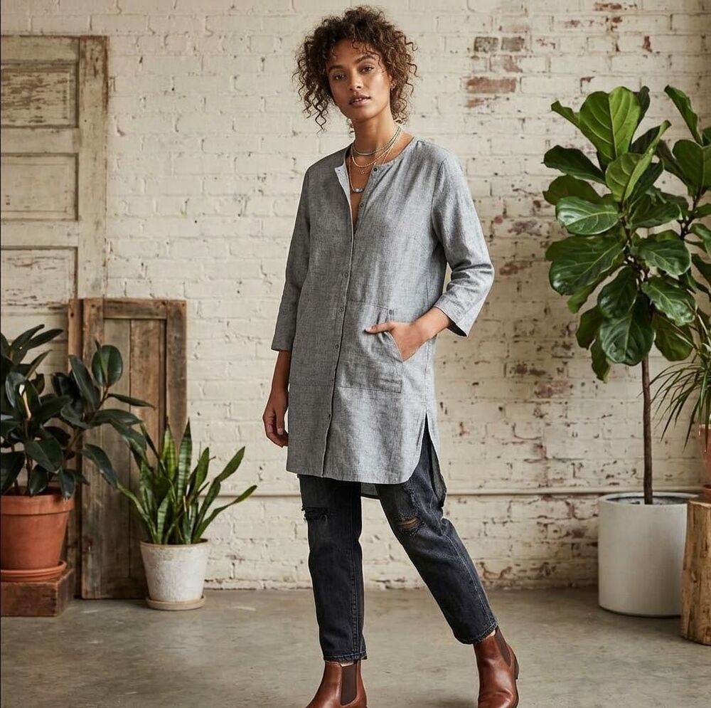Holding horses gray long sleeve button down tunic